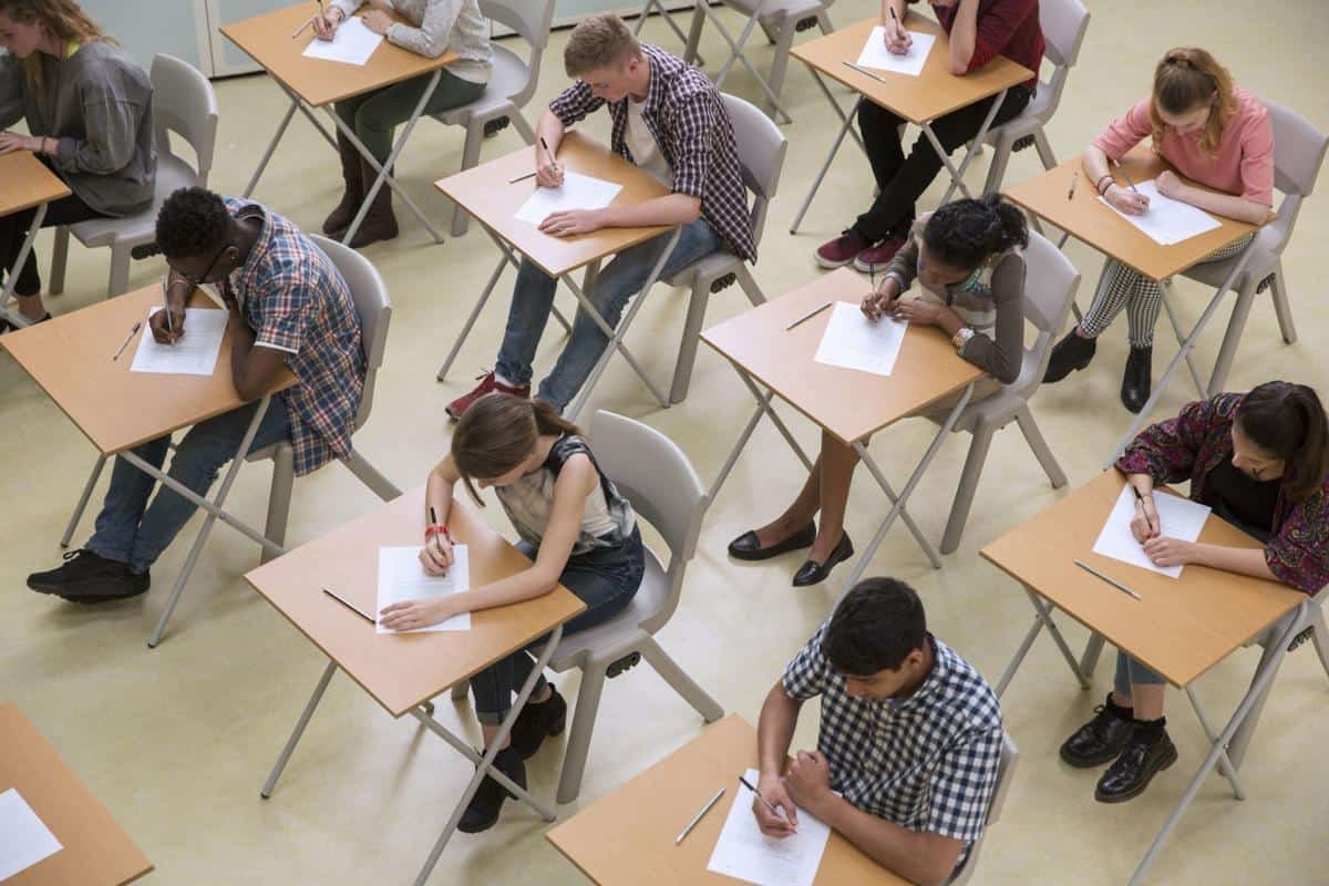 All subject midterm exams for the Summer Semester will be made available on: Friday and Saturday, August 15–16, 2025