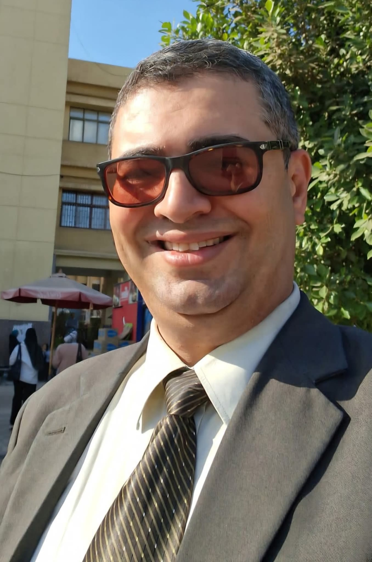 ترقية ا.د/ احمد فائق الجندى إلى درجة استاذ مساعد تخصص إدارة الأعمال بكلية التجارة جامعة بنها