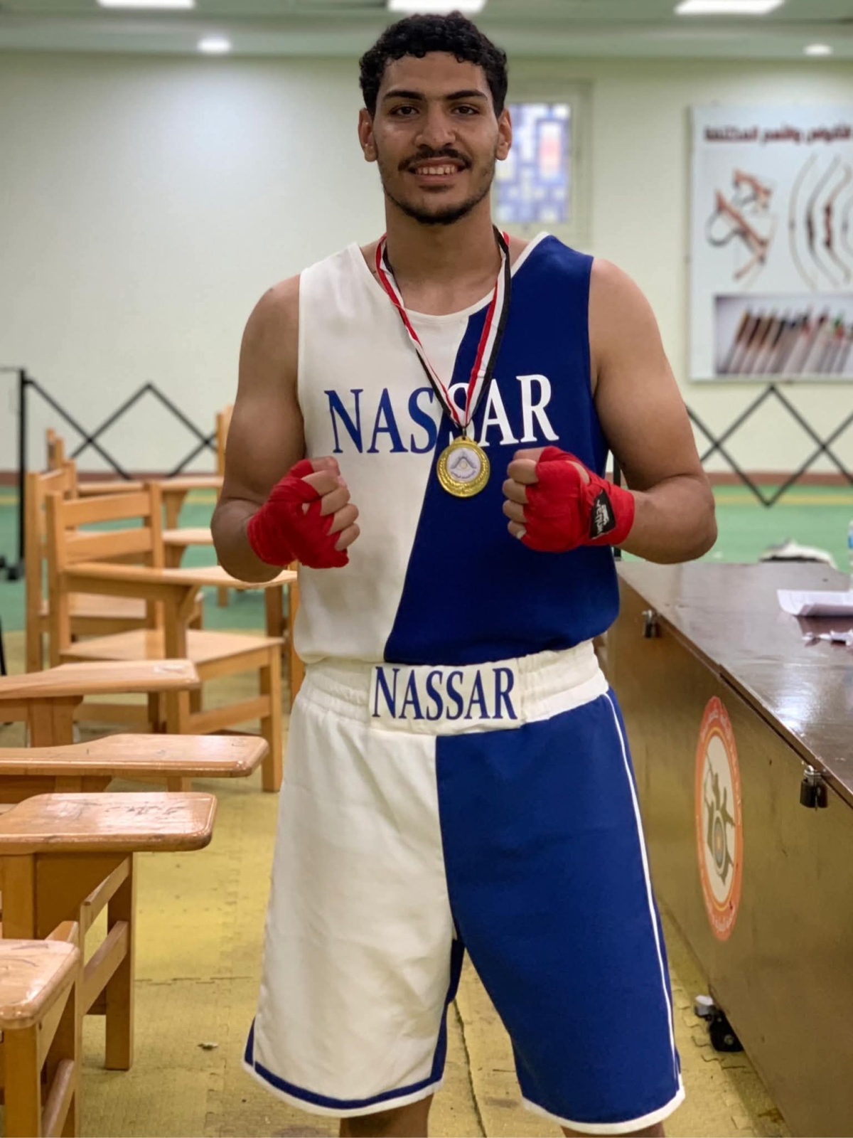 حصول الطالب/ عبد الرحمن اسماعيل نصار على بطولة الجامعة فى الملاكمة والميدالية الذهبية بكلية التجارة جامعة بنها للعام 2025..2026