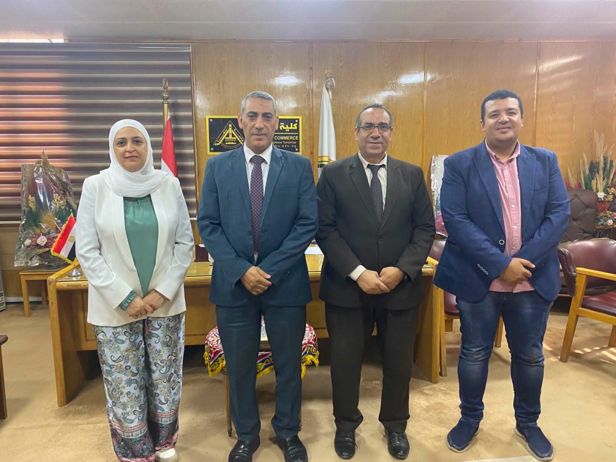 تقييم وحدة الارشاد الأكاديمي بالكلية في إطار مسابقة أفضل وحدة ارشاد على مستوى الجامعة